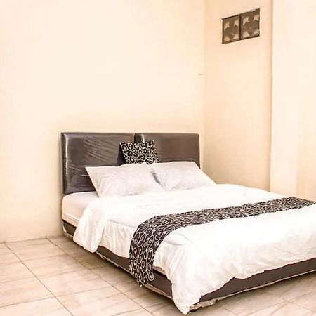 Ketapang  Samar Wulu Guest House Syariah Mitra Reddoorz Near Ketapang מראה חיצוני תמונה